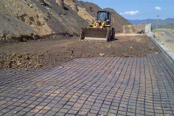 Applications of Biaxial Geogrid