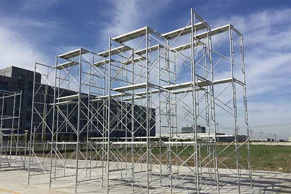 Installation of Fabricated Frame Scaffolds