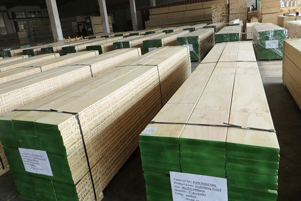 What is BS2482 Timber Scaffold Board